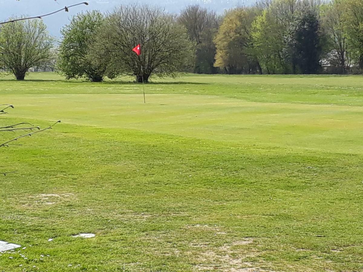 Gite De La Balle De Golf Jumièges Zewnętrze zdjęcie