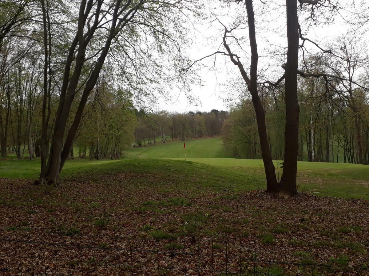 Gite De La Balle De Golf Jumièges Zewnętrze zdjęcie